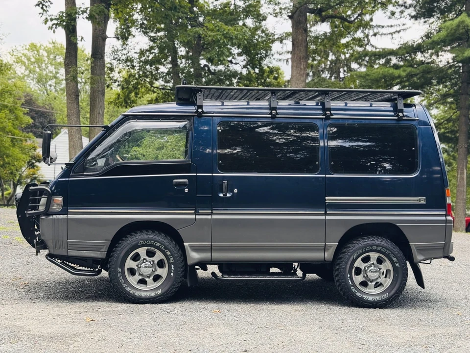 1995 Mitsubishi Delica 4th Gen - Image 5 of 31