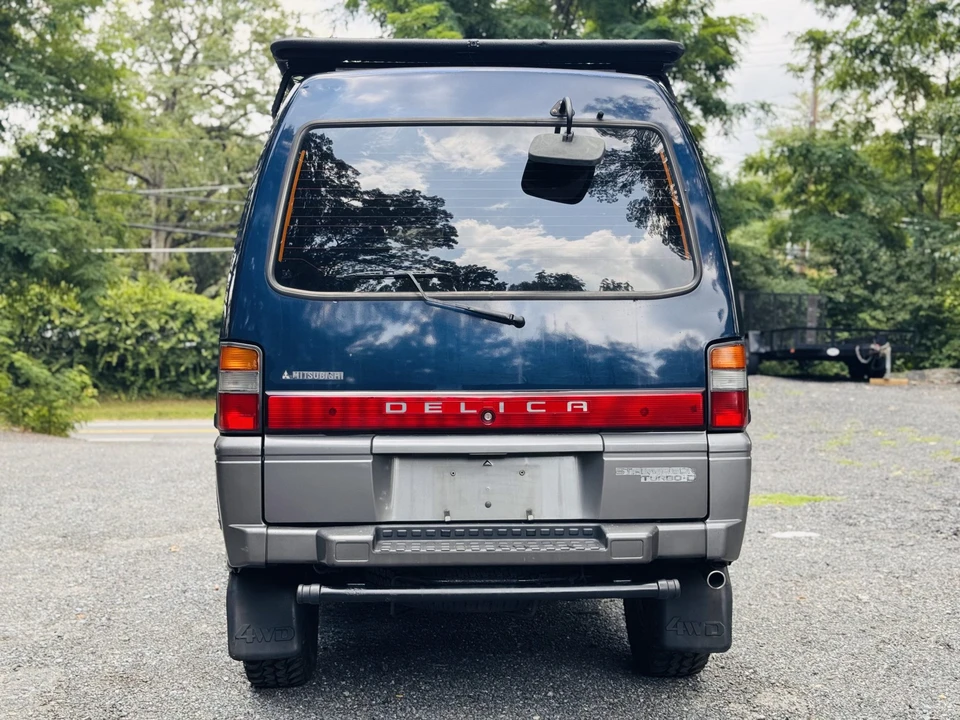 1995 Mitsubishi Delica 4th Gen - Image 11 of 31