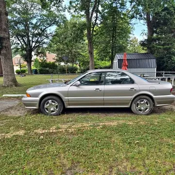 1995 Mitsubishi Diamante Sedan 4D