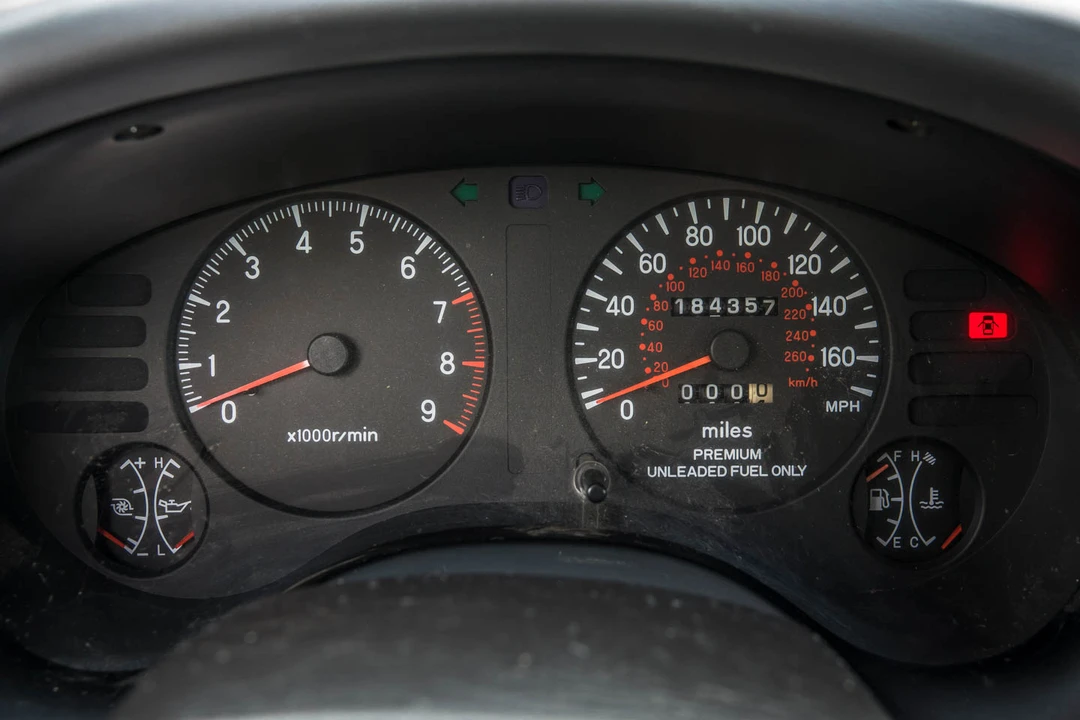 1995 Mitsubishi Eclipse 2nd Gen - Image 28 of 31