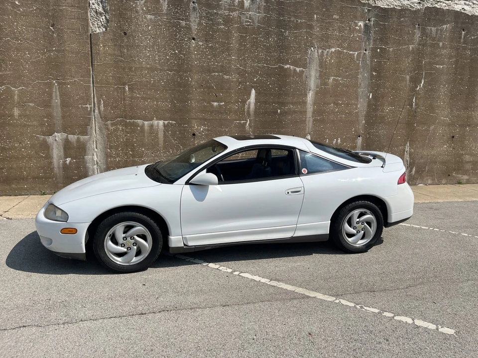 1995 Mitsubishi Eclipse 2nd Gen - Image 15 of 31