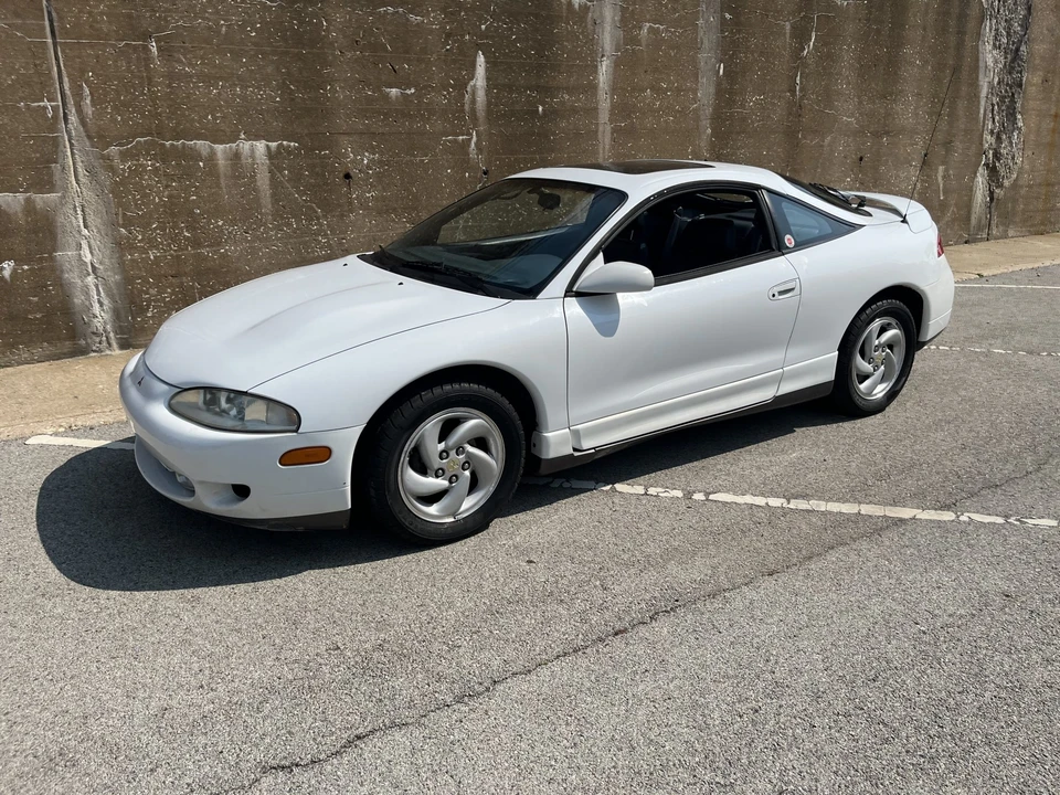 1995 Mitsubishi Eclipse 2nd Gen - Image 13 of 31