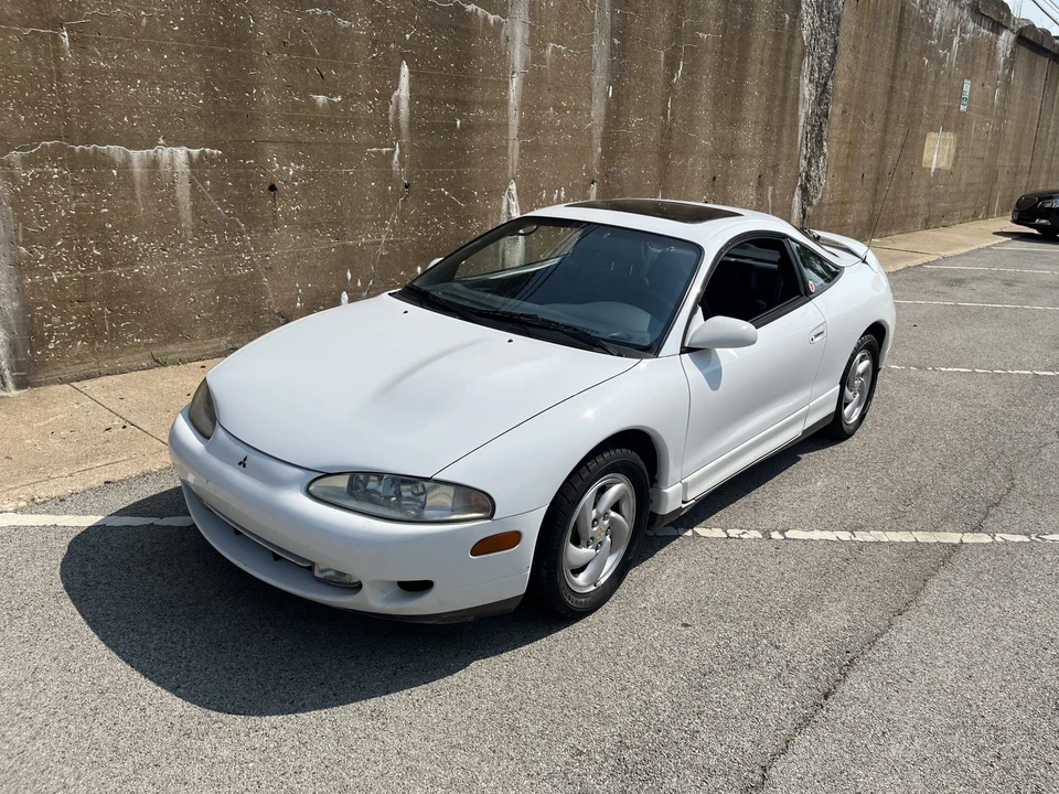 1995 Mitsubishi Eclipse 2nd Gen - Image 9 of 31
