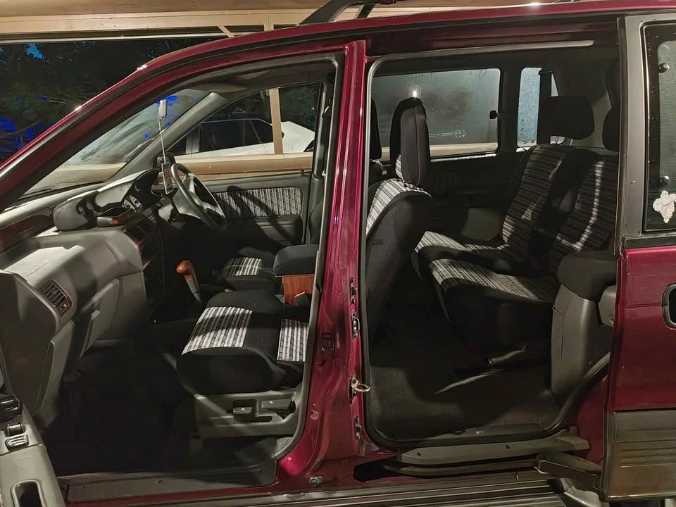 1995 Mitsubishi Chariot 2nd Gen - Image 6 of 10