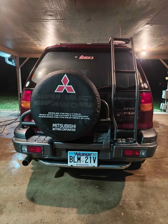 1995 Mitsubishi Chariot 2nd Gen - Image 5 of 10