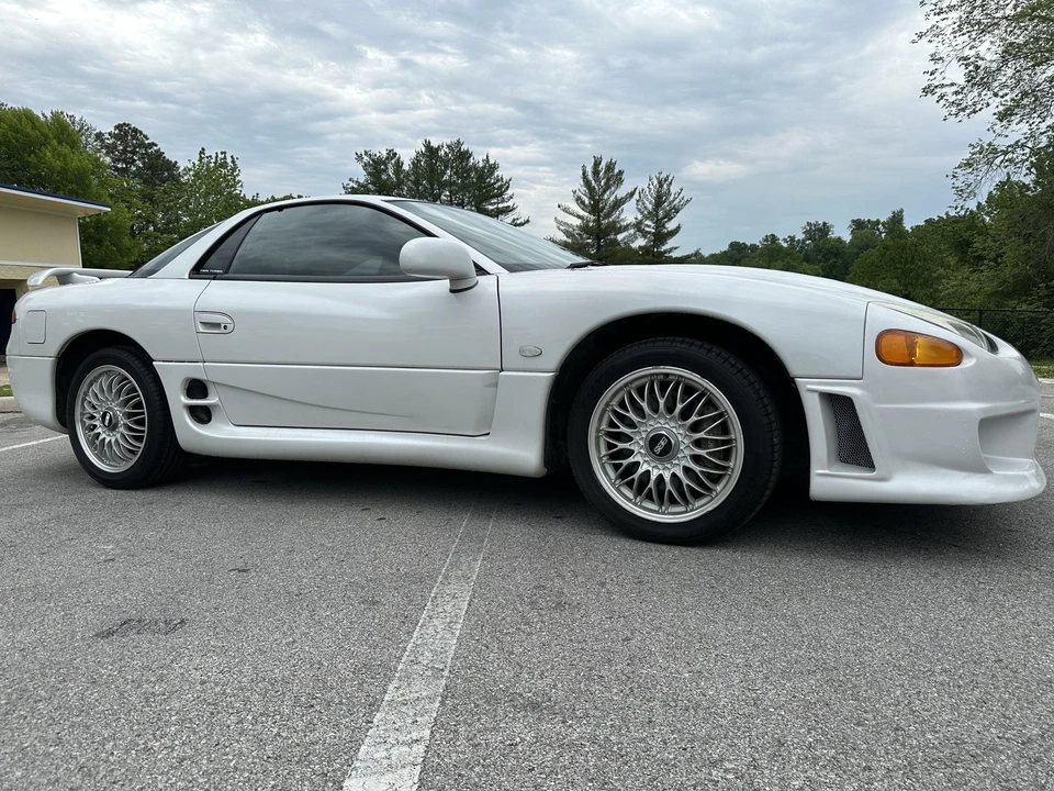1995 Mitsubishi 3000GT Series 2 - Image 4 of 31