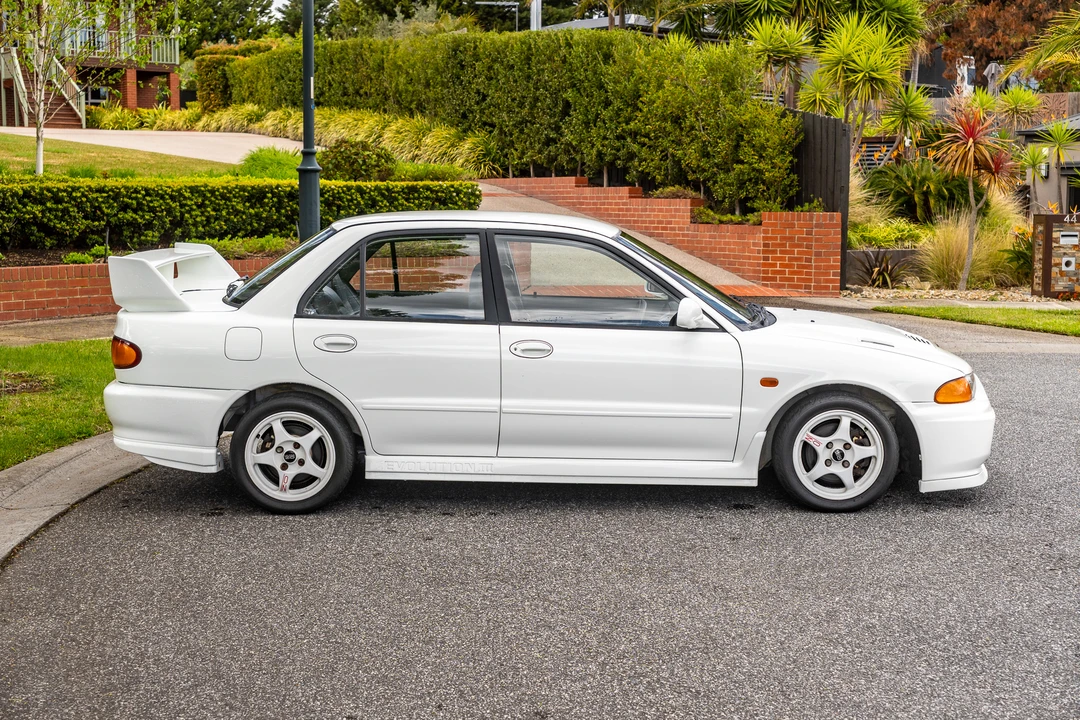 1995 Mitsubishi Lancer Evolution III 5th Gen - Image 24 of 31