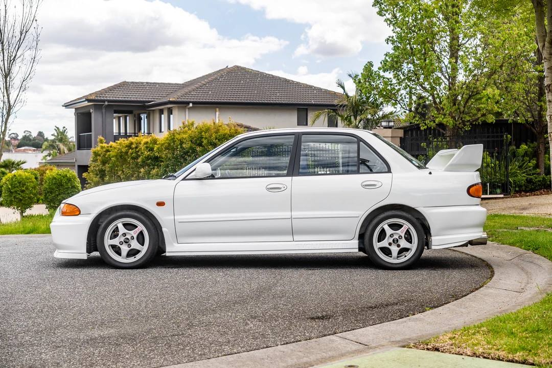 1995 Mitsubishi Lancer Evolution III 5th Gen - Image 12 of 31