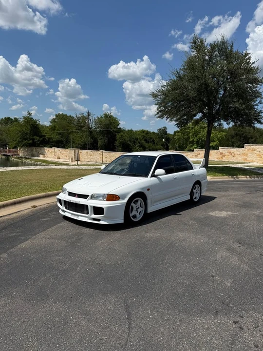 1995 Mitsubishi Lancer Evolution III 5th Gen - Image 2 of 20