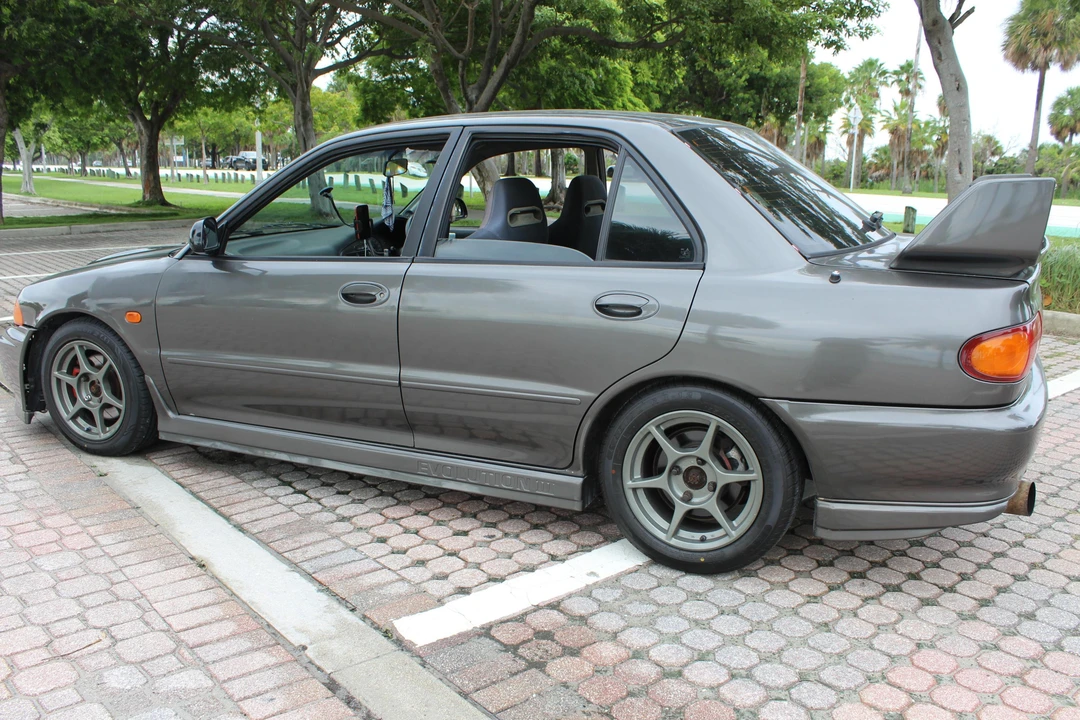 1995 Mitsubishi Lancer Evolution III 5th Gen - Image 6 of 6