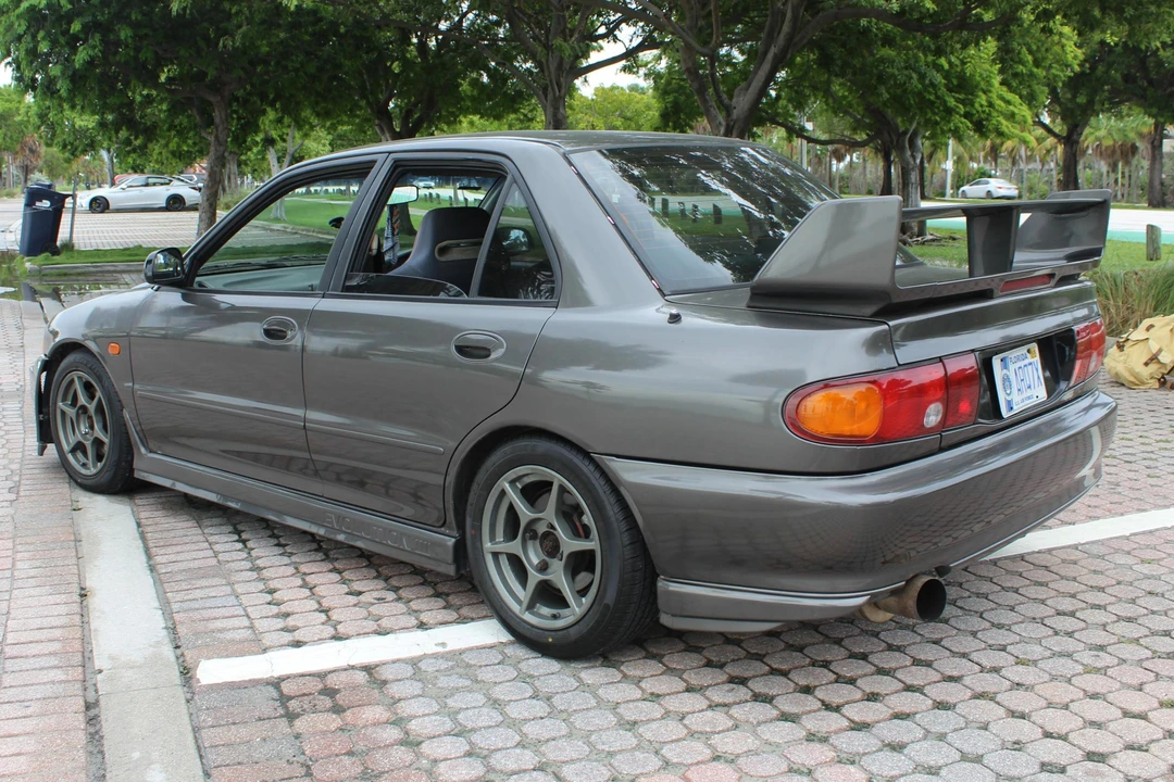 1995 Mitsubishi Lancer Evolution III 5th Gen - Image 3 of 6