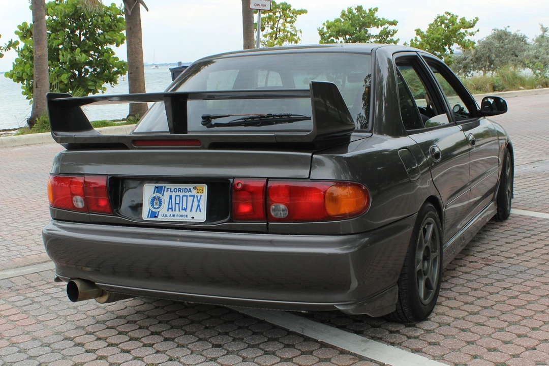 1995 Mitsubishi Lancer Evolution III 5th Gen - Image 4 of 6