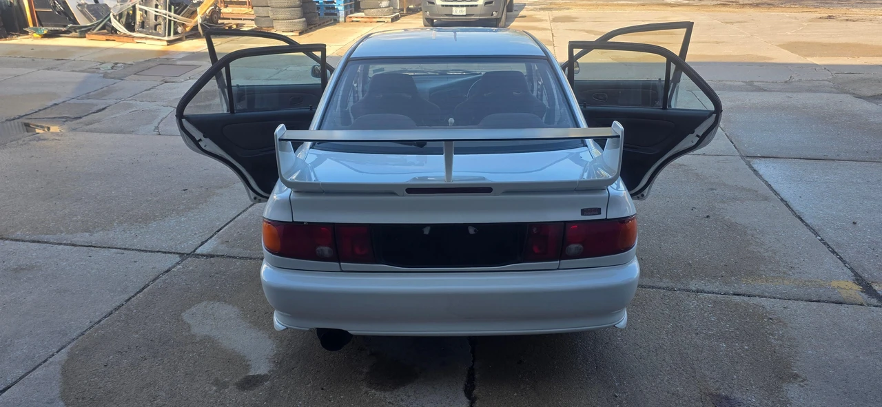 1995 Mitsubishi Lancer Evolution III 5th Gen - Image 12 of 31