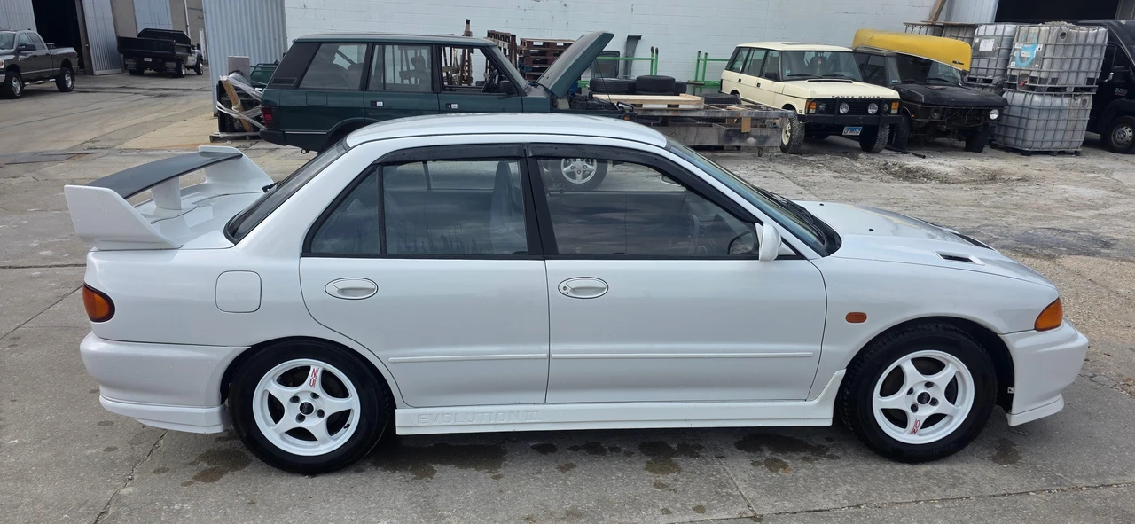 1995 Mitsubishi Lancer Evolution III 5th Gen - Image 16 of 31