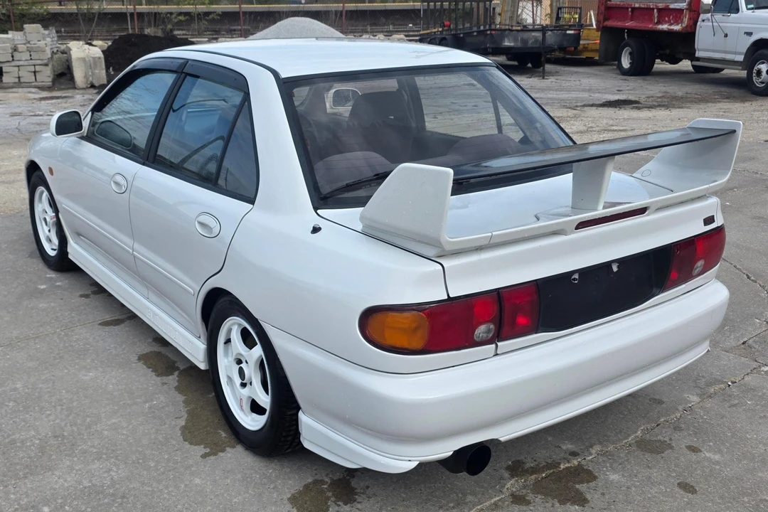 1995 Mitsubishi Lancer Evolution III 5th Gen - Image 11 of 31