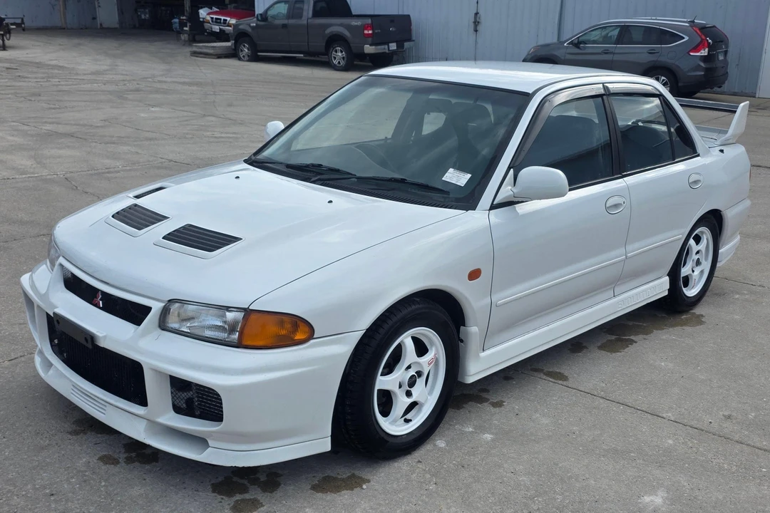 1995 Mitsubishi Lancer Evolution III 5th Gen - Image 3 of 31