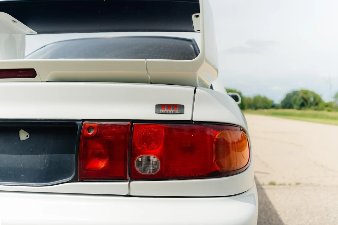 1995 Mitsubishi Lancer Evolution III 5th Gen - Image 28 of 31