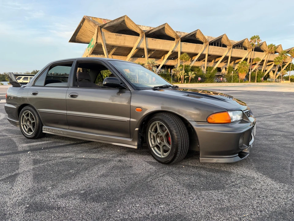 1995 Mitsubishi Lancer Evolution III 5th Gen - Image 27 of 31