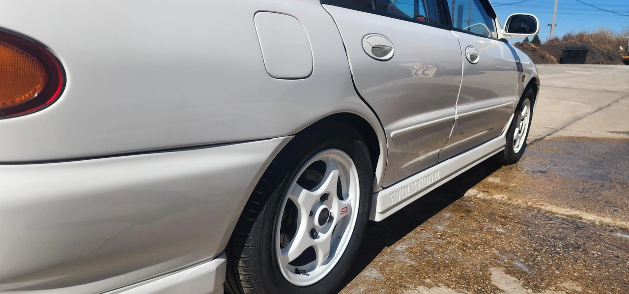 1995 Mitsubishi Lancer Evolution III 5th Gen - Image 16 of 31
