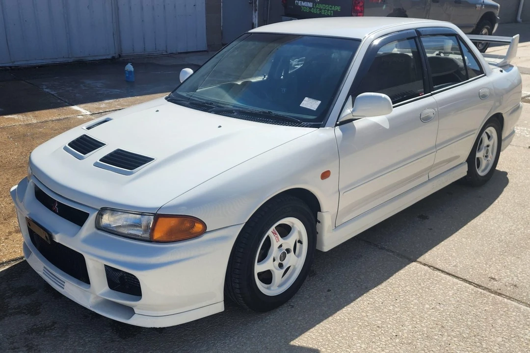 1995 Mitsubishi Lancer Evolution III 5th Gen - Image 2 of 31