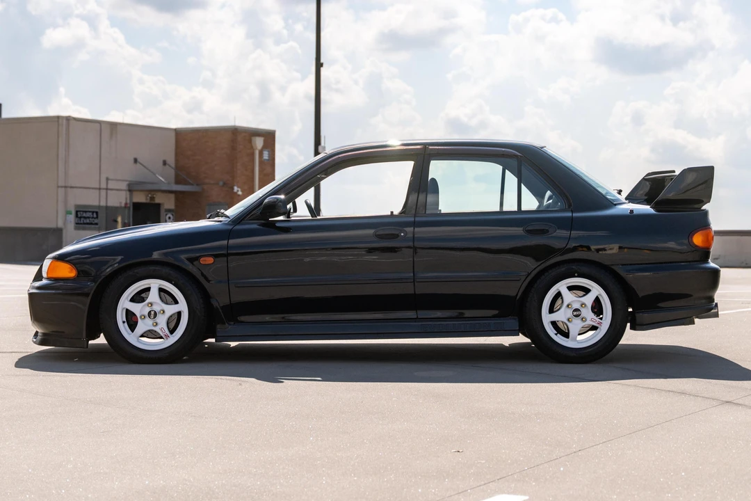 1995 Mitsubishi Lancer Evolution III 5th Gen - Image 3 of 31