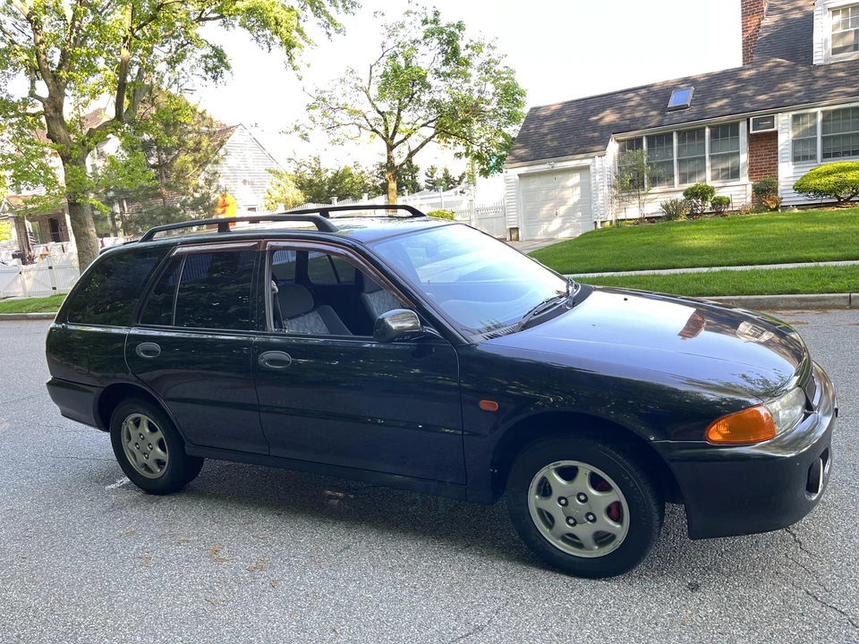 1995 Mitsubishi Libero 1st Gen - Image 11 of 16