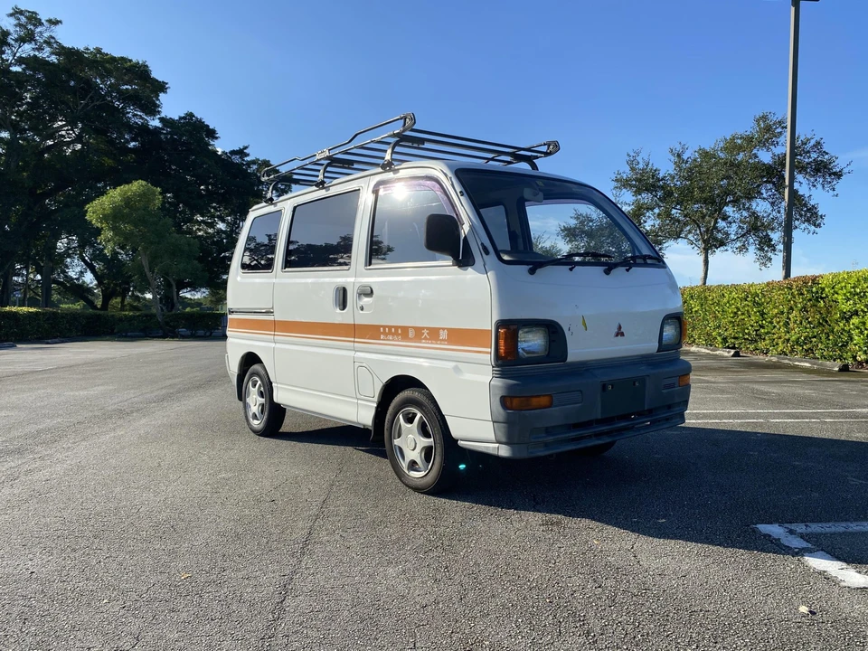1995 Mitsubishi Minicab 5th Gen - Image 9 of 31