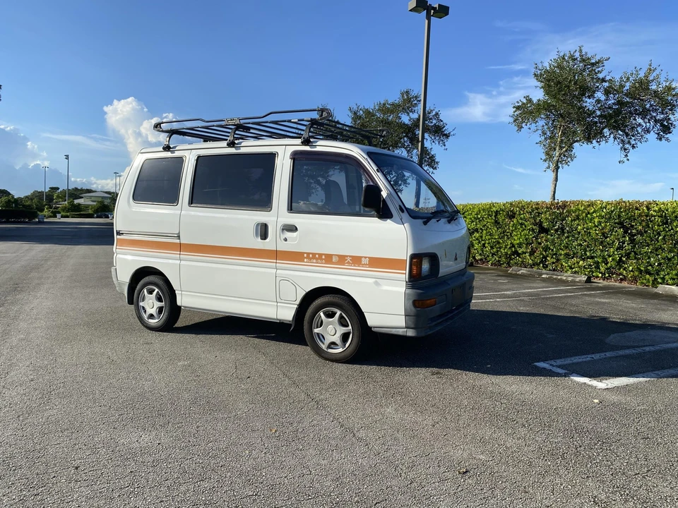 1995 Mitsubishi Minicab 5th Gen - Image 13 of 31