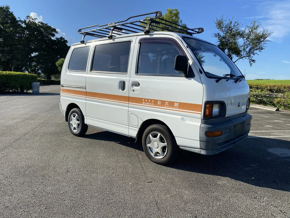 1995 Mitsubishi Minicab 5th Gen - Image 11 of 31