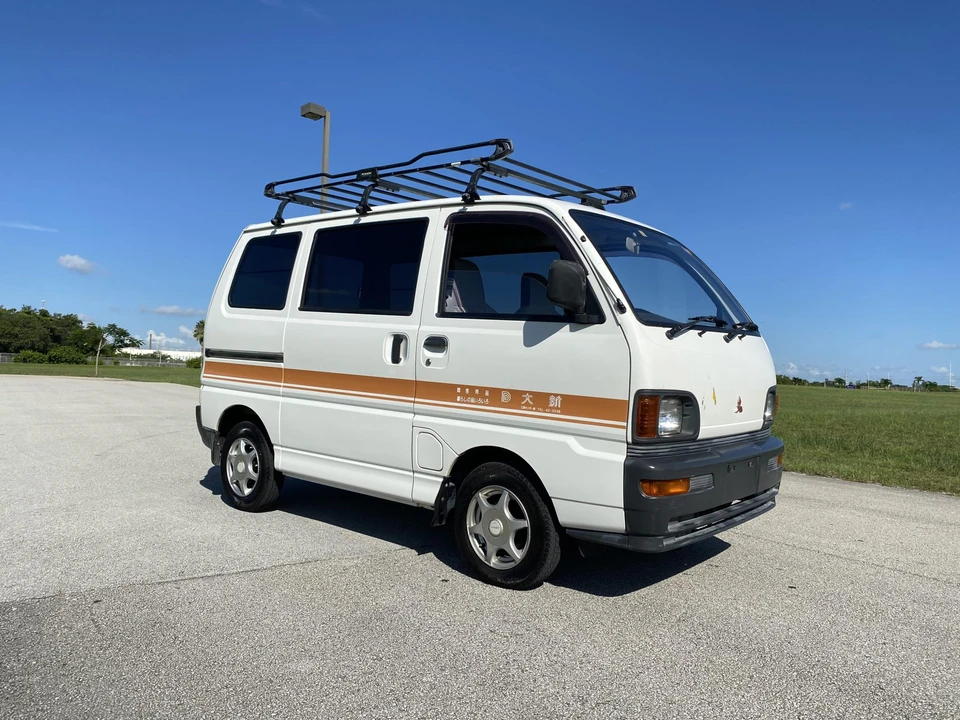 1995 Mitsubishi Minicab 5th Gen - Image 12 of 31