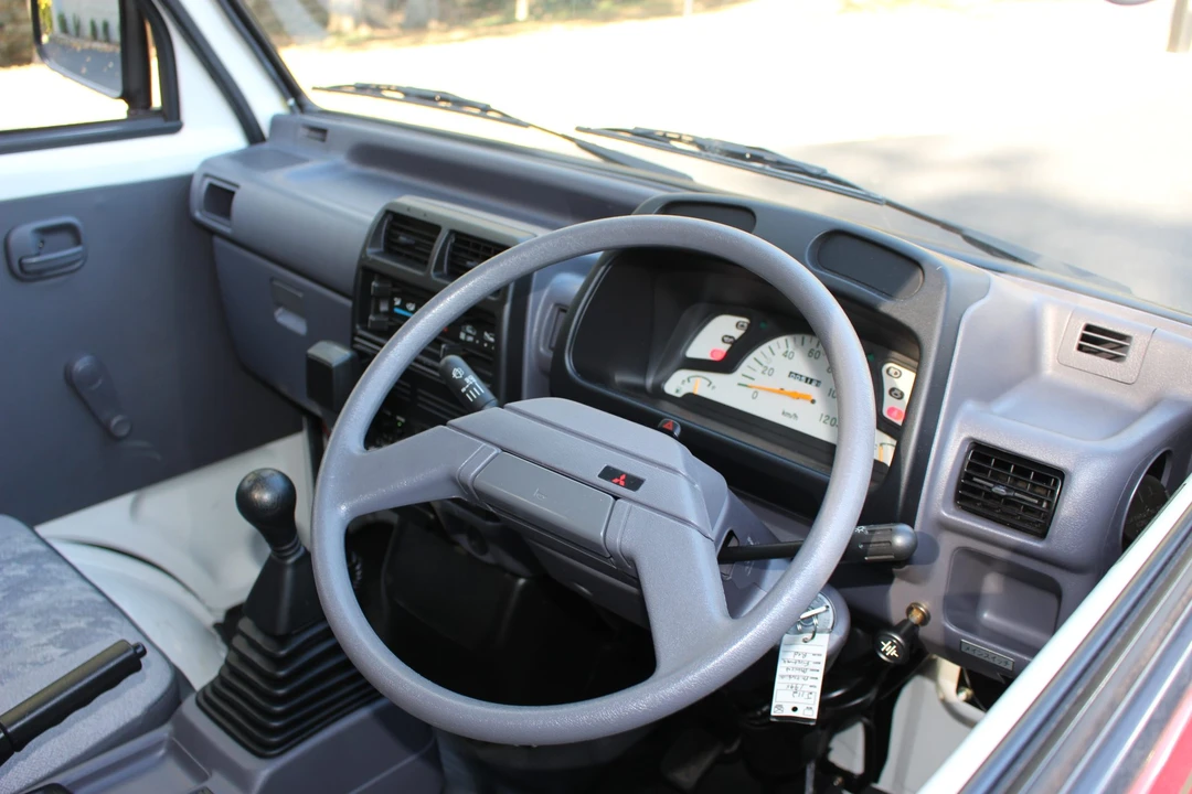 1995 Mitsubishi Minicab 5th Gen - Image 24 of 31