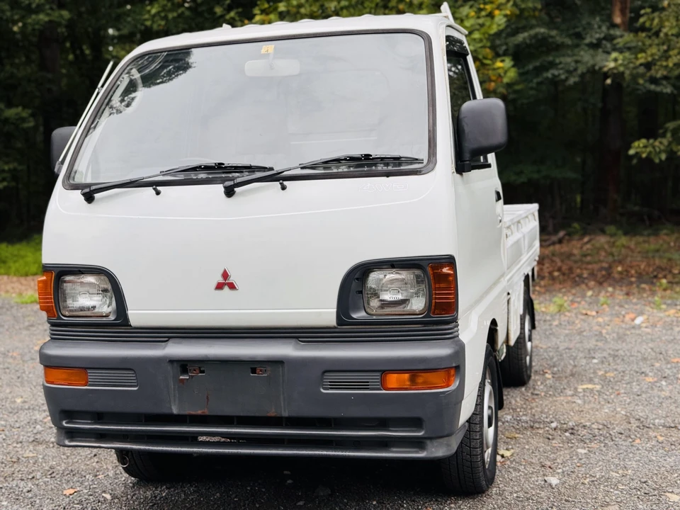 1995 Mitsubishi Minicab 4th Gen - Image 2 of 31