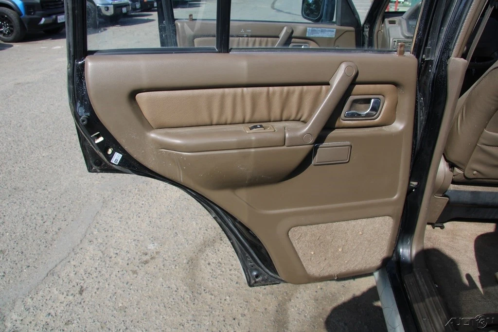 1995 Mitsubishi Pajero/Montero 2nd Gen - Image 20 of 21