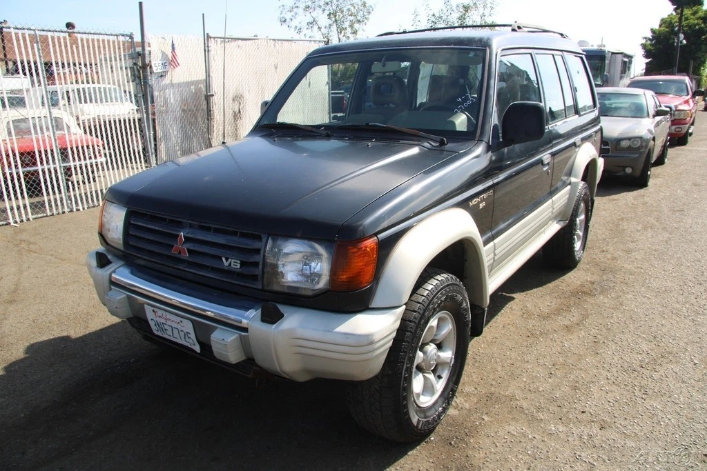 1995 Mitsubishi Pajero/Montero 2nd Gen - Image 2 of 21