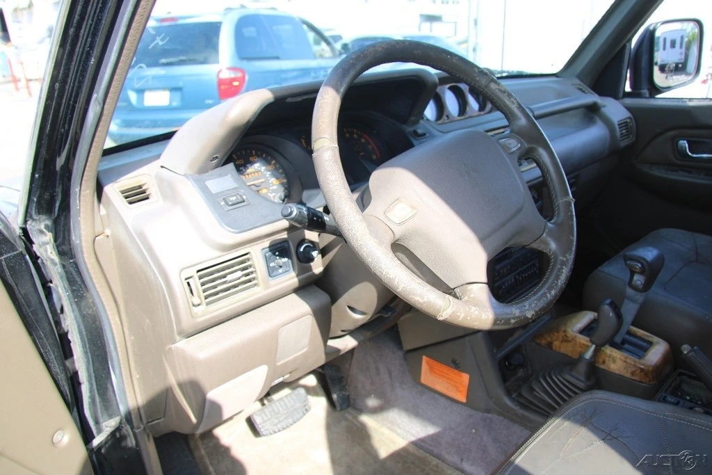 1995 Mitsubishi Pajero/Montero 2nd Gen - Image 15 of 21