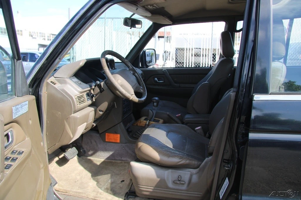 1995 Mitsubishi Pajero/Montero 2nd Gen - Image 14 of 21