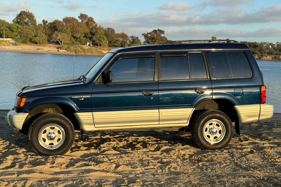 1995 Mitsubishi Pajero/Montero 2nd Gen - Image 3 of 31