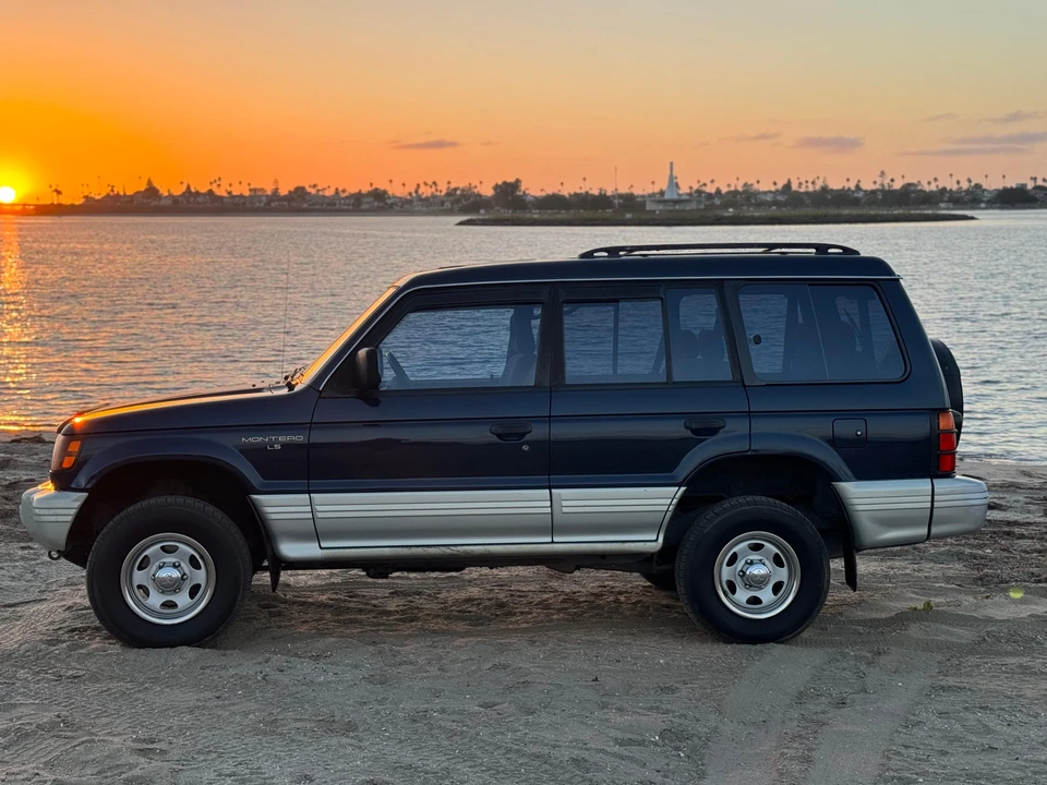 1995 Mitsubishi Pajero/Montero 2nd Gen - Image 10 of 31