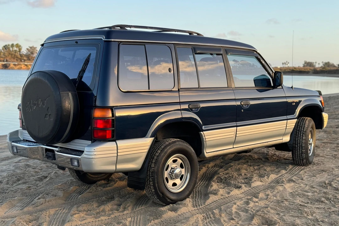 1995 Mitsubishi Pajero/Montero 2nd Gen - Image 4 of 31