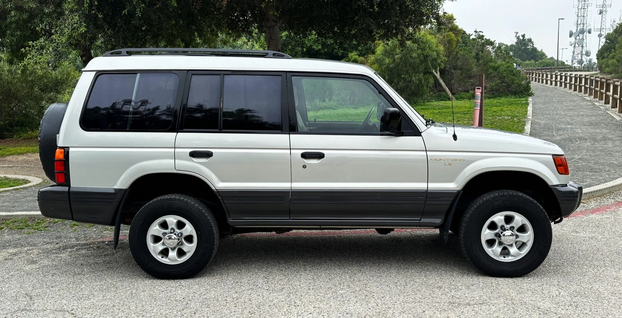 1995 Mitsubishi Pajero/Montero 2nd Gen - Image 14 of 31