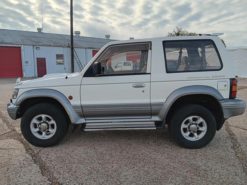 1995 Mitsubishi Pajero/Montero 2nd Gen - Image 9 of 31