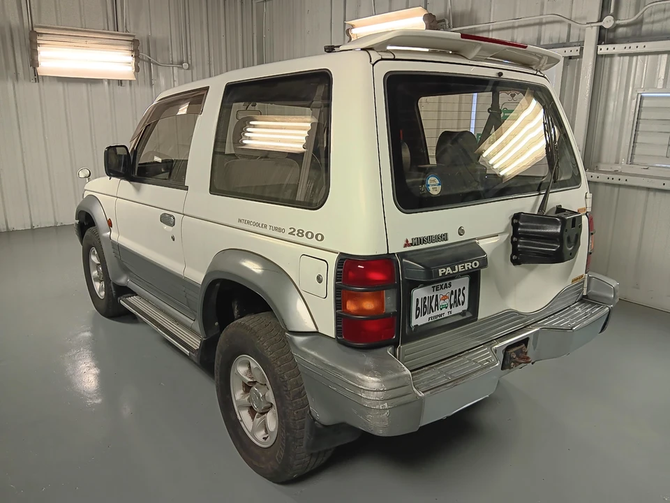 1995 Mitsubishi Pajero/Montero 2nd Gen - Image 11 of 31