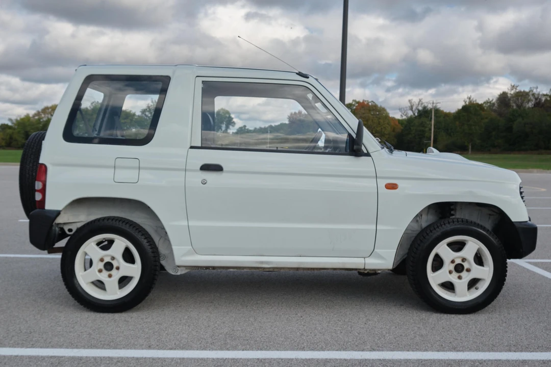 1995 Mitsubishi Pajero/Montero - Image 3 of 31