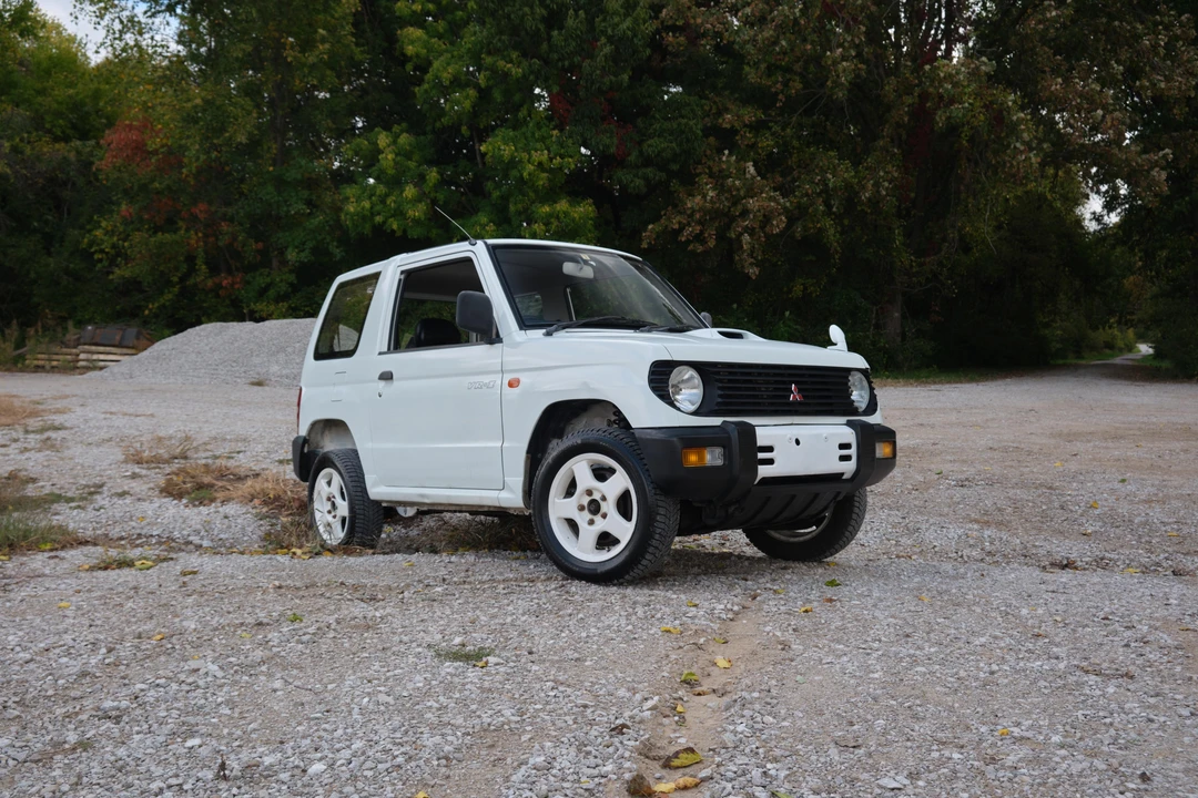 1995 Mitsubishi Pajero/Montero - Image 11 of 31