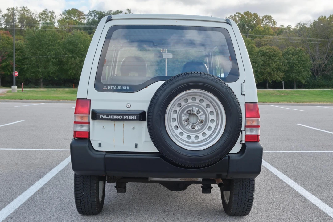 1995 Mitsubishi Pajero/Montero - Image 5 of 31