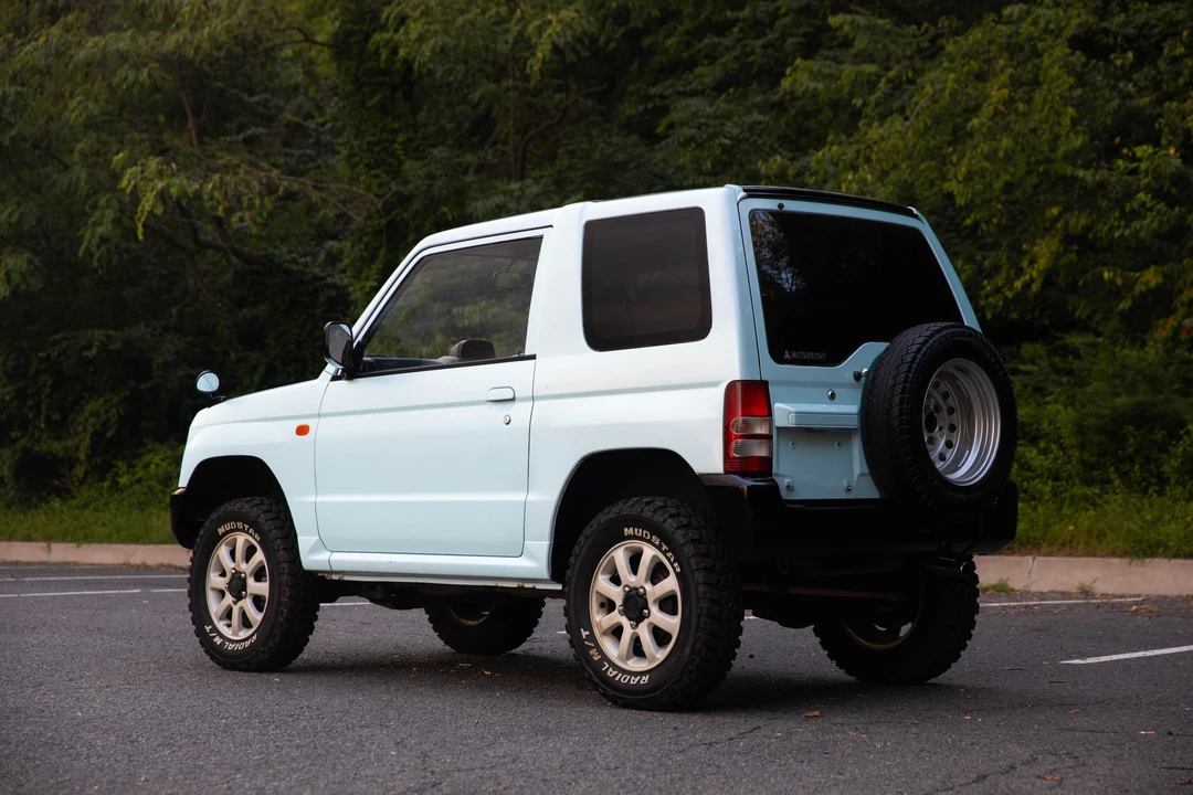 1995 Mitsubishi Pajero/Montero - Image 4 of 31