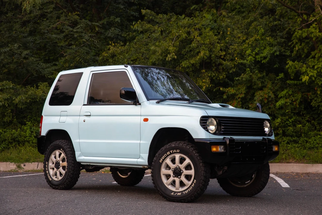 1995 Mitsubishi Pajero/Montero - Image 10 of 31