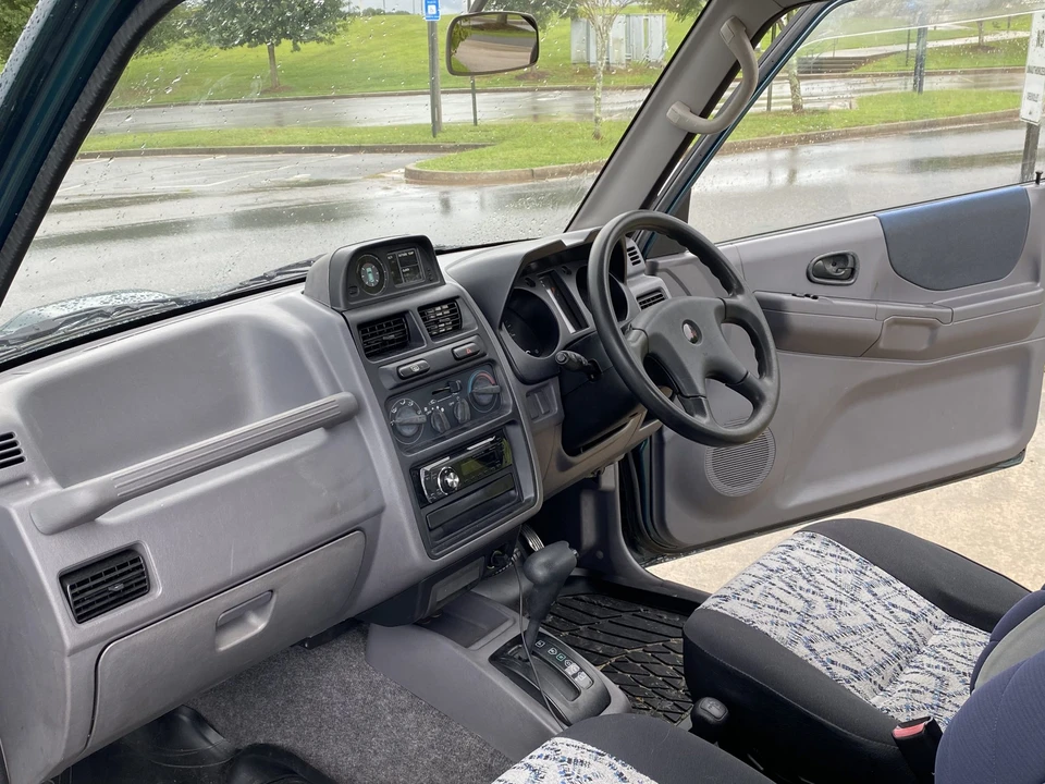 1995 Mitsubishi Pajero/Montero - Image 30 of 31