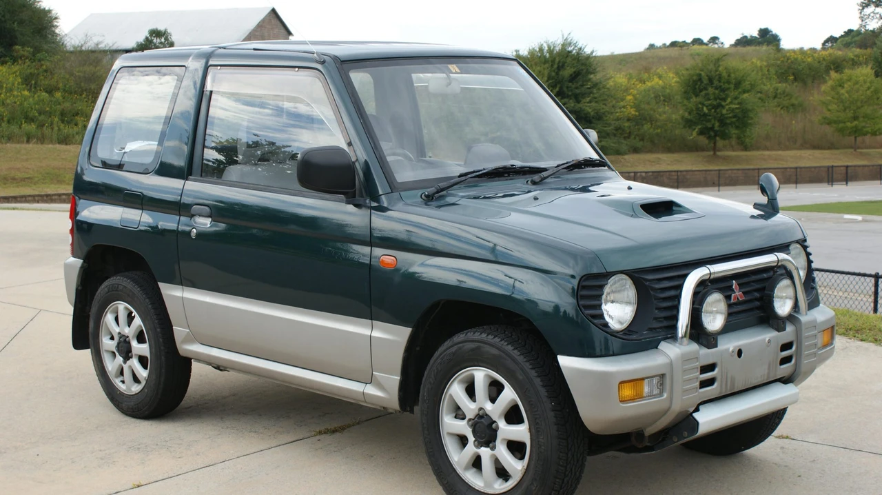 1995 Mitsubishi Pajero/Montero - Image 5 of 31
