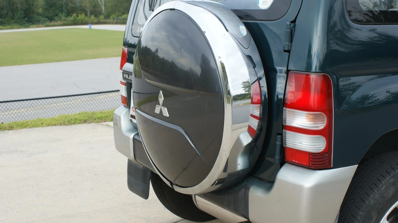 1995 Mitsubishi Pajero/Montero - Image 20 of 31